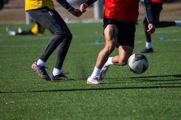 Comment améliorer sa technique de dribble au football ?